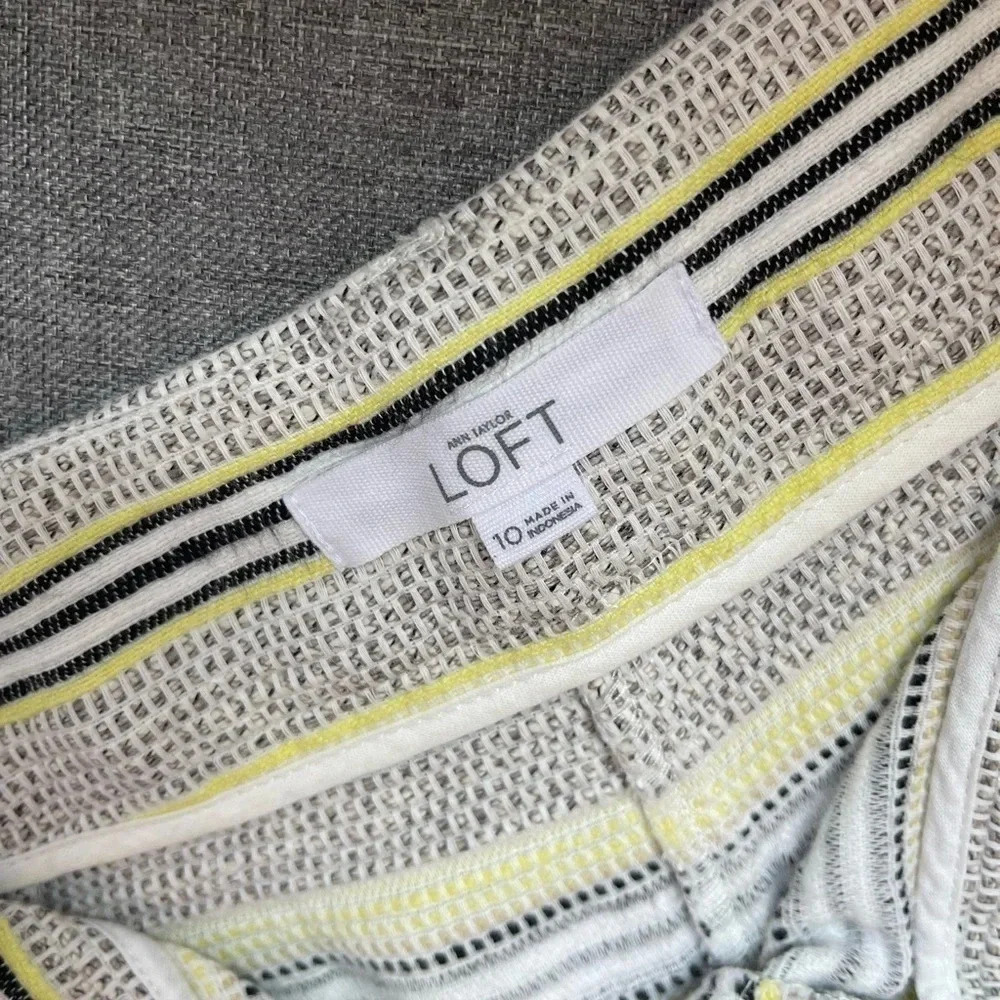 LOFT Riviera Linen Short - Picture 3 of 5